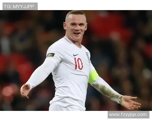 高大足球明星的传奇人生与场上风采的完美结合 高大足球明星的传奇人生与场上风采的完美结合