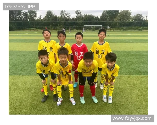 深圳足球队的力量变革引发热议助力城市足球崛起与发展新篇章 深圳足球队的力量变革引发热议助力城市足球崛起与发展新篇章